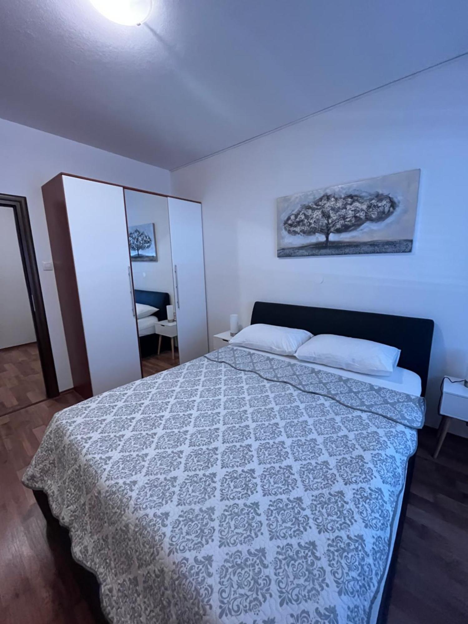 Guest House Antonella Malinska Zewnętrze zdjęcie